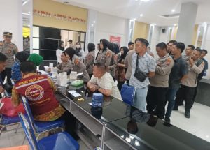 Ratusan Personel Polres Tulungagung Mendapatkan Vaksin untuk Jaga Kesehatan