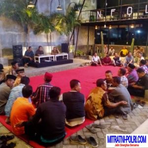 Puluhan Perwakilan Masyarakat Desa Ngulanwetan Pogalan Trenggalek Hadiri Deklarasi Bacalon Kades