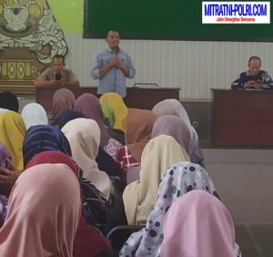 Pemerintah Desa Dongko,Trenggalek Menyalurkan Insentif Bagi Para RT, RW, dan Kader Posyandu.