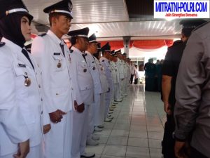Pengukuhan Dan Penyerahan SK Perpanjangan Masa Jabatan Kepala Desa Dan BPD di Pendopo Kecamatan Ploso