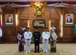 Pemprov Jatim Lantik Pj. Bupati Bondowoso dan Pj. Bupati Jombang
