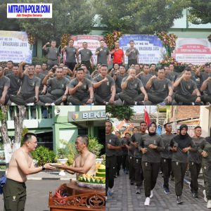 Pemotongan Tumpeng Mewarnai Olah Raga Bersama Danrem 084/BJ dengan Seluruh Anggota