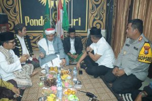 Polres Gresik Gelar Pengamanan Haul Mbah Zainal Abidin di Menganti Gresik