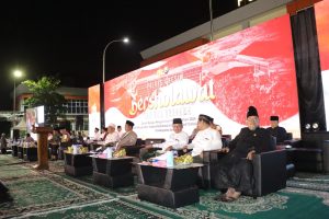 Polres Gresik Bersholawat dan Doa Bersama Jaga Pemilu Damai di Gresik