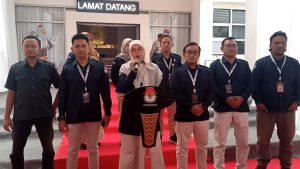 Hari Pertama Belum Terlihat Paslon yang Mendaftar di KPU Karawang
