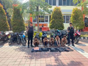 Polres Gresik Amankan Pemuda Hendak Balap Liar, Membawa Sajam
