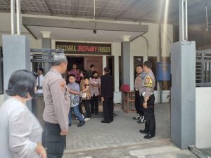 Polres Gresik Jaga Kondusivitas, Amankan Ibadah Minggu di Gereja