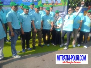 Jalan Sehat KSOP Gresik Dalam Peringatan Harhubnas 2024
