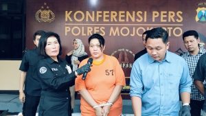 Satreskrim Polres Mojokerto Tangkap Pelaku Penipuan dan Penggelapan 2 Unit Mobil Milik Guru SDN Bening