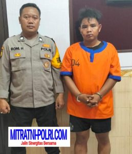 Warga Boboh Gresik Dikecrek Polisi,Gegara Mencuri Accu Truk yang Sedang Parkir