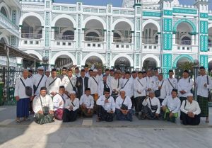 Kunjungan Ke Ponpes Assunniyyah Kencong Jember Mengiatkan Seluruh Takmir Sekelurahan Pradah