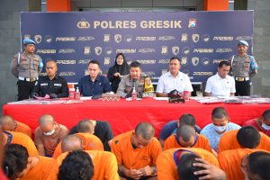 Polres Gresik Gelar Press Conference Asta Cita 100 Hari Presiden Indonesia, 18 Hari Berhasil Ungkas Kasus Judi hingga Narkoba