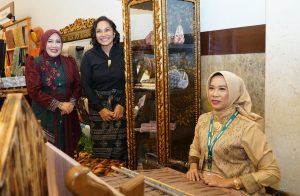 Persatuan Istri Prajurit Kodam II/Swj Tampilkan Kreasi UMKM Khas Palembang untuk Program #PersitBisa