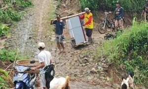Bencana Tanah Gerak di Tumpak Nongko Desa Ngrandu Suruh Trenggalek Makin Melebar Warga Diminta Waspada