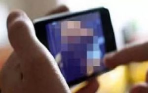Suami di Pasuruan Laporkan Istrinya Mesum / Selingkuh, Bawah Tiga Bukti Vidio Mesum