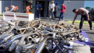 Akhir Tahun 2024, Polrestabes Surabaya Musnahkan 15 Kg Sabu-527 Knalpot Brong