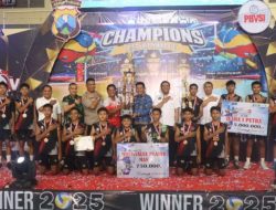 Turnamen Bola Voli U15 Resmi ditutup : Dyanimic Blitar dan Petrokimia Gresik Raih Juara