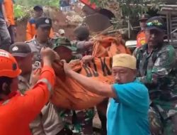 Longsor di Wonosalam Jombang, 4 Rumah Tertimbun, Seorang Tewas , 1 Orang Masih Dicari