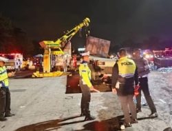 Truk Rem Blong, 19 Korban 8 Nyawa Melayang di Depan Gerbang Tol Ciawi