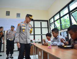 Kapolres Gresik Turut Serta dalam Program Makanan Bergizi Gratis,Wujudkan Generasi Sehat