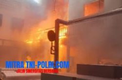 19 Unit di Kerahkan , Kebakaran Tempat Laundry di Simo Tambaan  Surabaya Padam