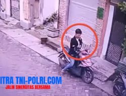 Gondol Beat di Jalan Simo Gunung, Wajah Pelaku Curanmor Tertangkap CCTV