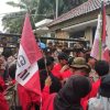 Gelombang demo Mahasiswa di Gedung DPRD Lamongan dengan 9 Tuntutan