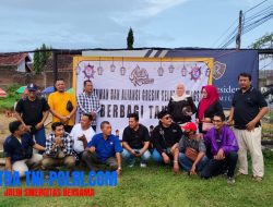 1000 Bungkus Takjil di Bagikan WAGS  ( Wartawan dan Aliansi Gresik Selatan ) Antri di Tunggu Pemburu Takjil