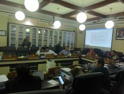 Dishub Surabaya Diduga Persulit dan Tebang pilih Ijin Parkir, Warga Bongkaran Mengadu Ke DPRD Kota Surabaya