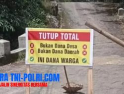 Demi Jalan Mulus Saat Lebaran, Warga Patungan Perbaiki Jalan Rusak yang Tak Dilakukan Pemerintah