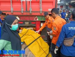 Perempuan Pejalan Kaki Meninggal Tertabrak Truk di Jalan Greges Asem Rowo Surabaya