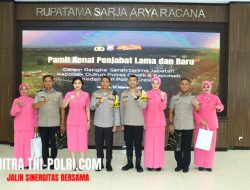 Polres Gresik Bersama Swa Army Gelar Bakti Sosial di Masjid Miftahul Jannah