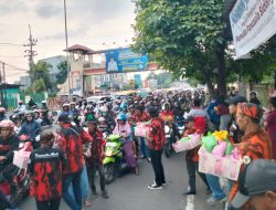 Ormas Pemuda Pancasila Sukodono Tebar Kebaikan Berbagi Tak’jil di Jenggolo