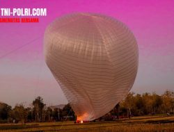 Detik – Detik Ledakan Petasan yang Jatuh dari Balon Udara di Tulungagung