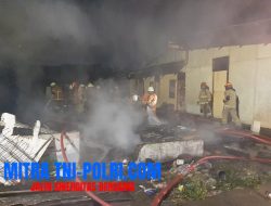 Ditinggal Mudik Lebaran, 10 Kamar Kos di Jalan Tubanan Lama Tandes Surabaya Ludes Terbakar
