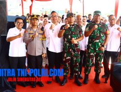 Kapolres Gresik Hadiri Panen Raya Padi Serentak di Driyorejo, Terhubung Langsung dengan Presiden Prabowo