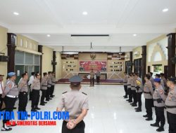Polres Lamongan Gelar Upacara Kenaikan Pangkat Pengabdian, Aiptu Jatmiko Resmi Sandang Pangkat Ipda
