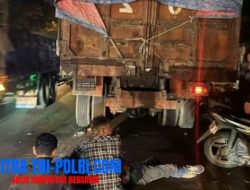 Pemotor Meninggal Tabrak Truk Parkir di Jalan Gajah Mada Mojokerto