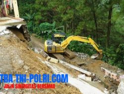 Hilang 3 Hari,Pencarian Korban Longsor Trenggalek