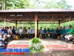 ANGKAT POTENSI KOPI INDONESIA WAPRES GIBRAN KUNJUNGI PMO KOPI PERHUTANI DI BONDOWOSO