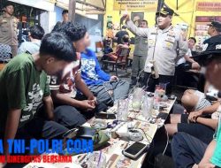 Polisi Siap Jemput Anak yang Keluyuran di Warkop Warkop.Berlaku Aturan Jam Malam di Surabaya