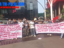 Mahasiswa Geruduk KPK, Desak Khofifah Jadi Tersangka Dugaan Korupsi Dana Hibah