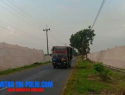 Warga Was-Was Lewat Malam Hari, Jalur Lampeji–Tempurejo Jember Gelap Gulita Minim PJU!