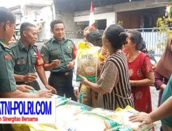 Koramil 0830/19 Karangpilang Menyaluran Beras Murah dari Pemerintah untuk Rakyat