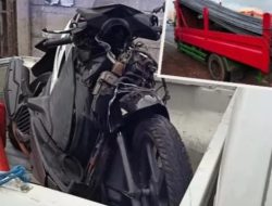 Vario Tabrak Truk Muat Besi di Sukorejo Pasuruan, Pemuda asal Purwosari Meninggal