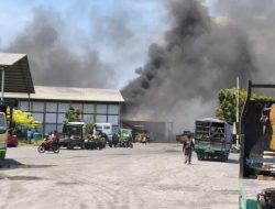 Enam Kali Ledakan, Gudang Perbaikan Truk di Porong Sidoarjo Terbakar
