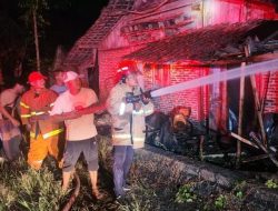 Lansia Nyaris Terpanggang, Rumahnya Terbakar Saat Korban Tidur!