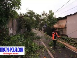 Dua Rumah Rusak,Hujan Angin Porak-porandakan Kota Madiun