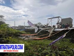 Petani Asal Ngasem Kediri Meninggal Dunia Tertimpa Gapura Perumahan