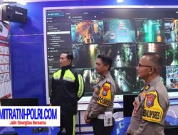 Kapolres Magetan Pantau CCTV 24 Jam Lima Pos Lilin Jelang Nataru